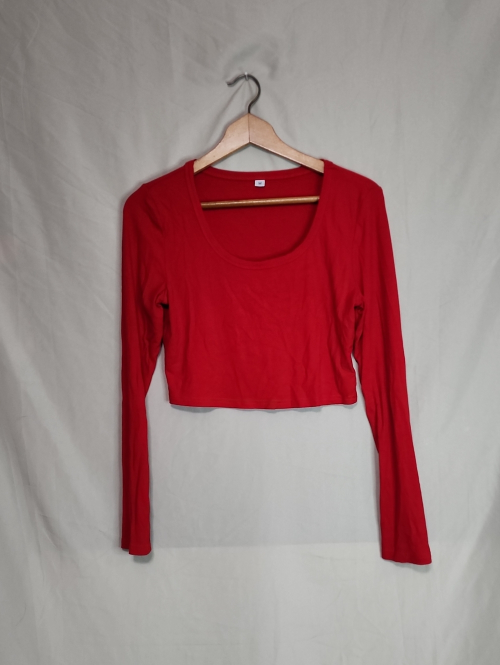 Red Women's Long Sleeve Scoop Neck Crop Top